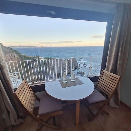 Capsasalbegur74 Terraza Sobre Mar Piscina Del Mar Apartment Екстериор снимка