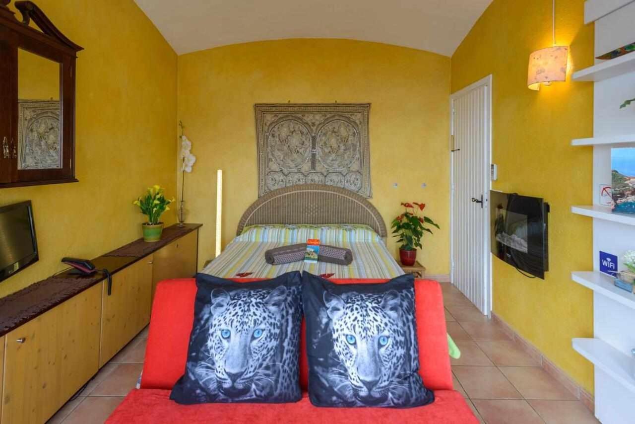 Capsasalbegur74 Terraza Sobre Mar Piscina Del Mar Apartment Екстериор снимка
