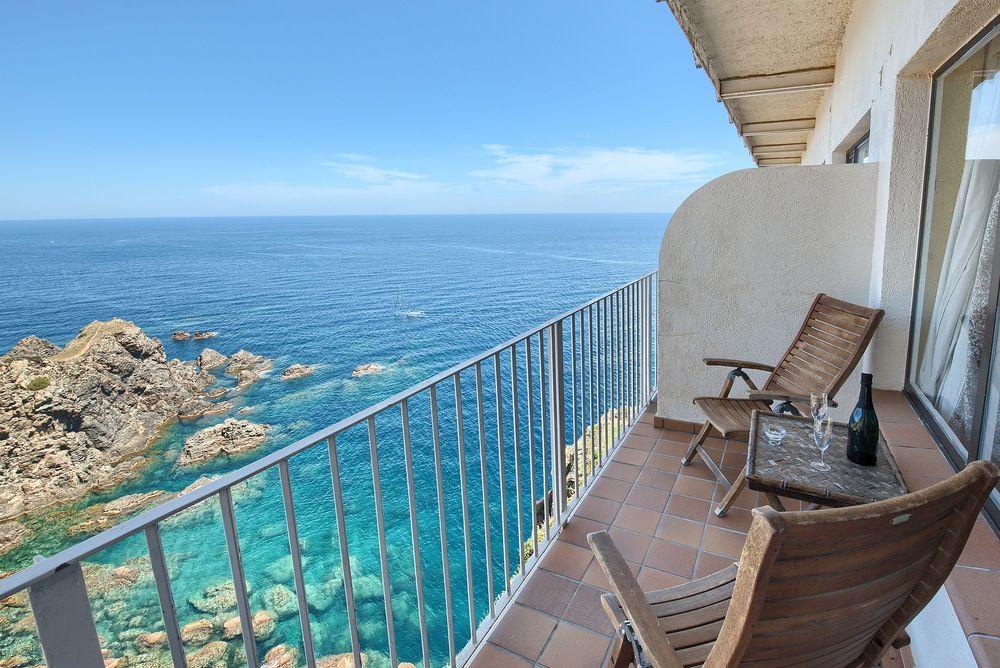 Capsasalbegur74 Terraza Sobre Mar Piscina Del Mar Apartment Екстериор снимка