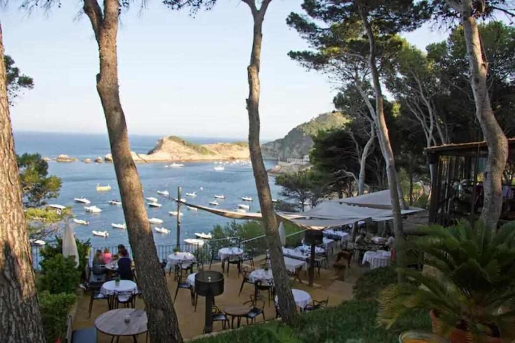 Capsasalbegur74 Terraza Sobre Mar Piscina Del Mar Apartment Екстериор снимка