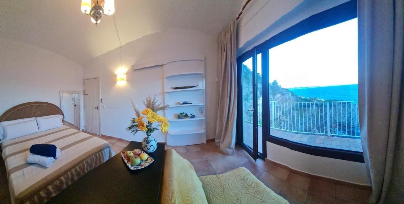 Capsasalbegur74 Terraza Sobre Mar Piscina Del Mar Apartment Екстериор снимка
